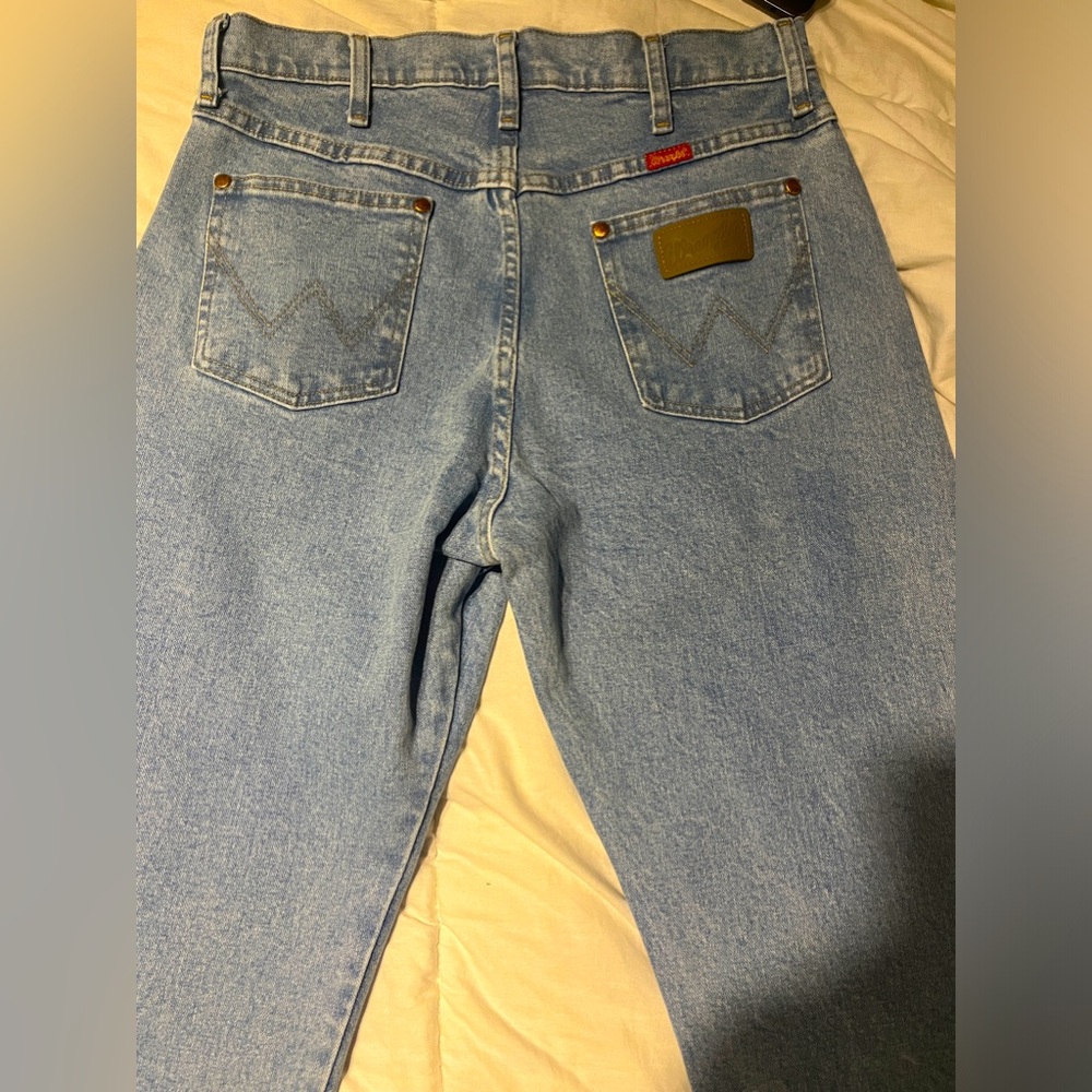 Wrangler woman’s cowboy cuts 9/32